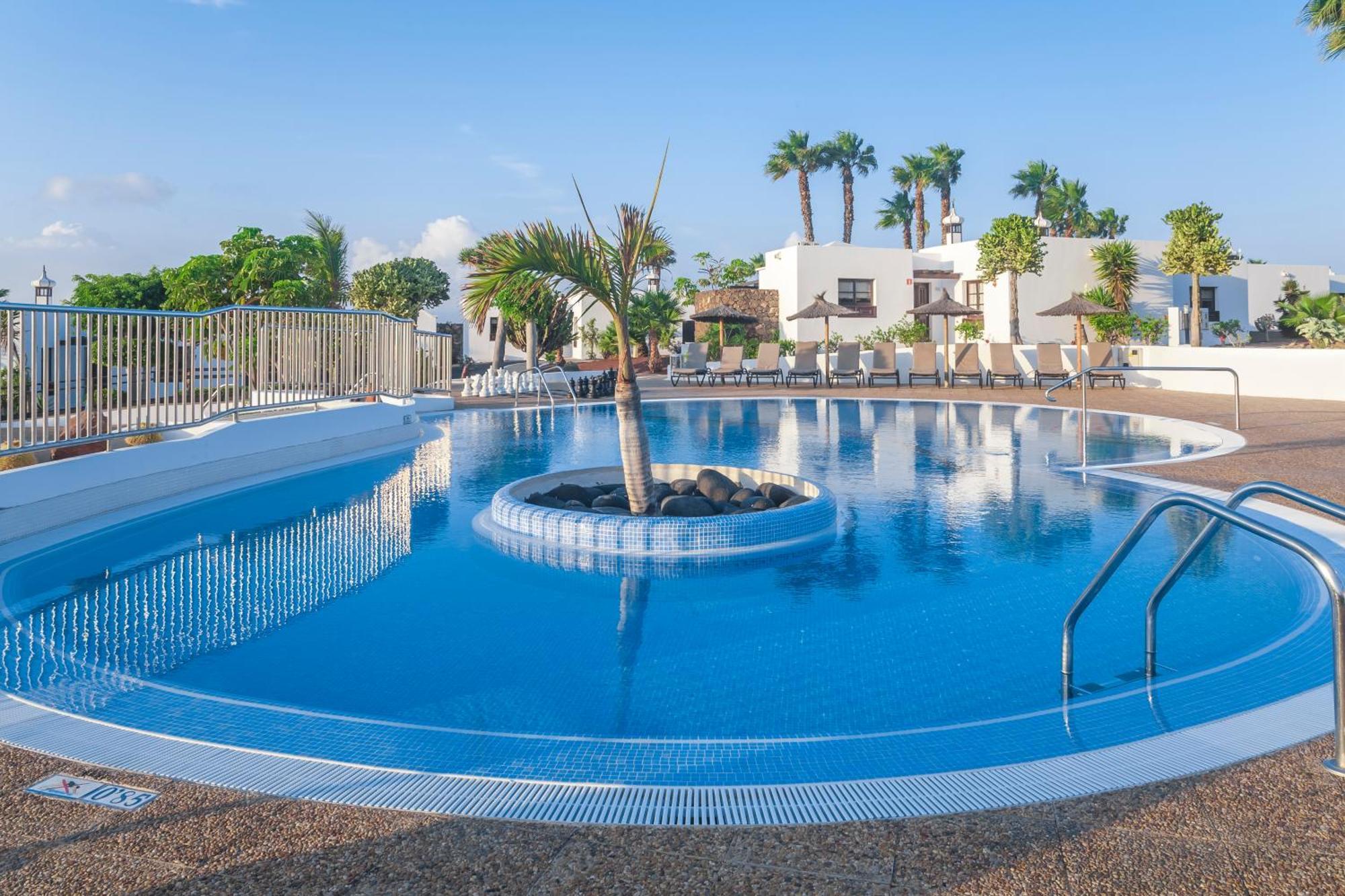 Jardines Del Sol Aparthotel Playa Blanca  Kültér fotó