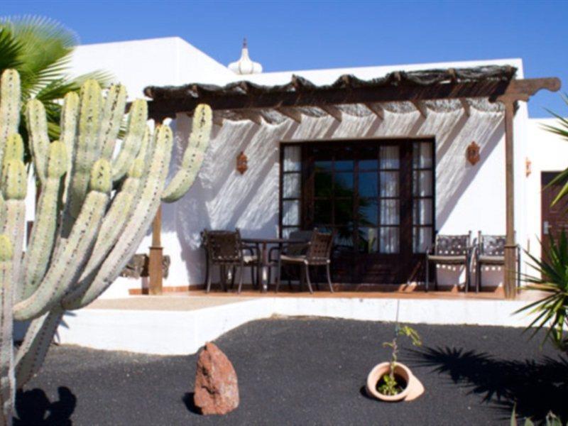 Jardines Del Sol Aparthotel Playa Blanca  Kültér fotó