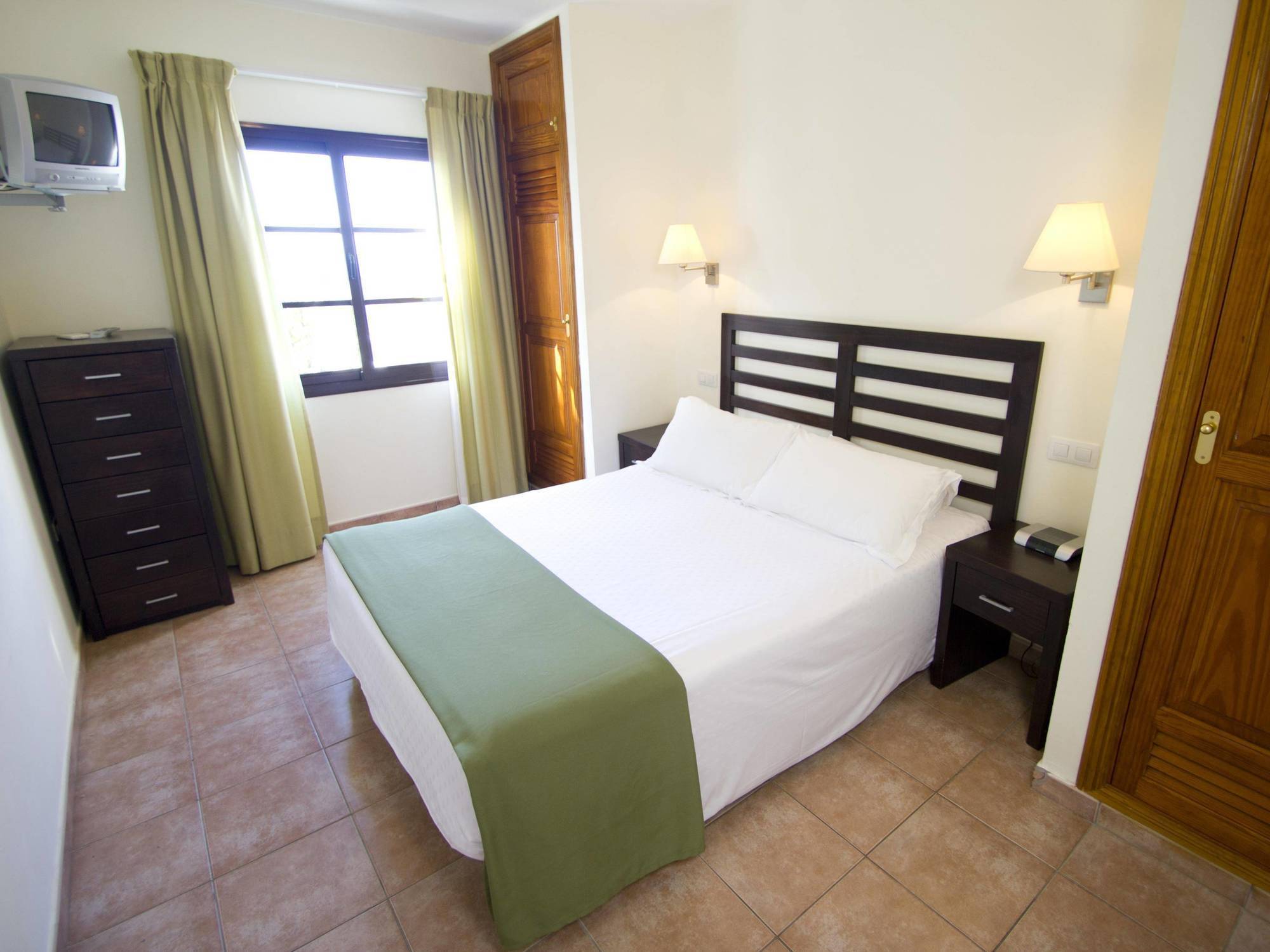 Jardines Del Sol Aparthotel Playa Blanca  Kültér fotó